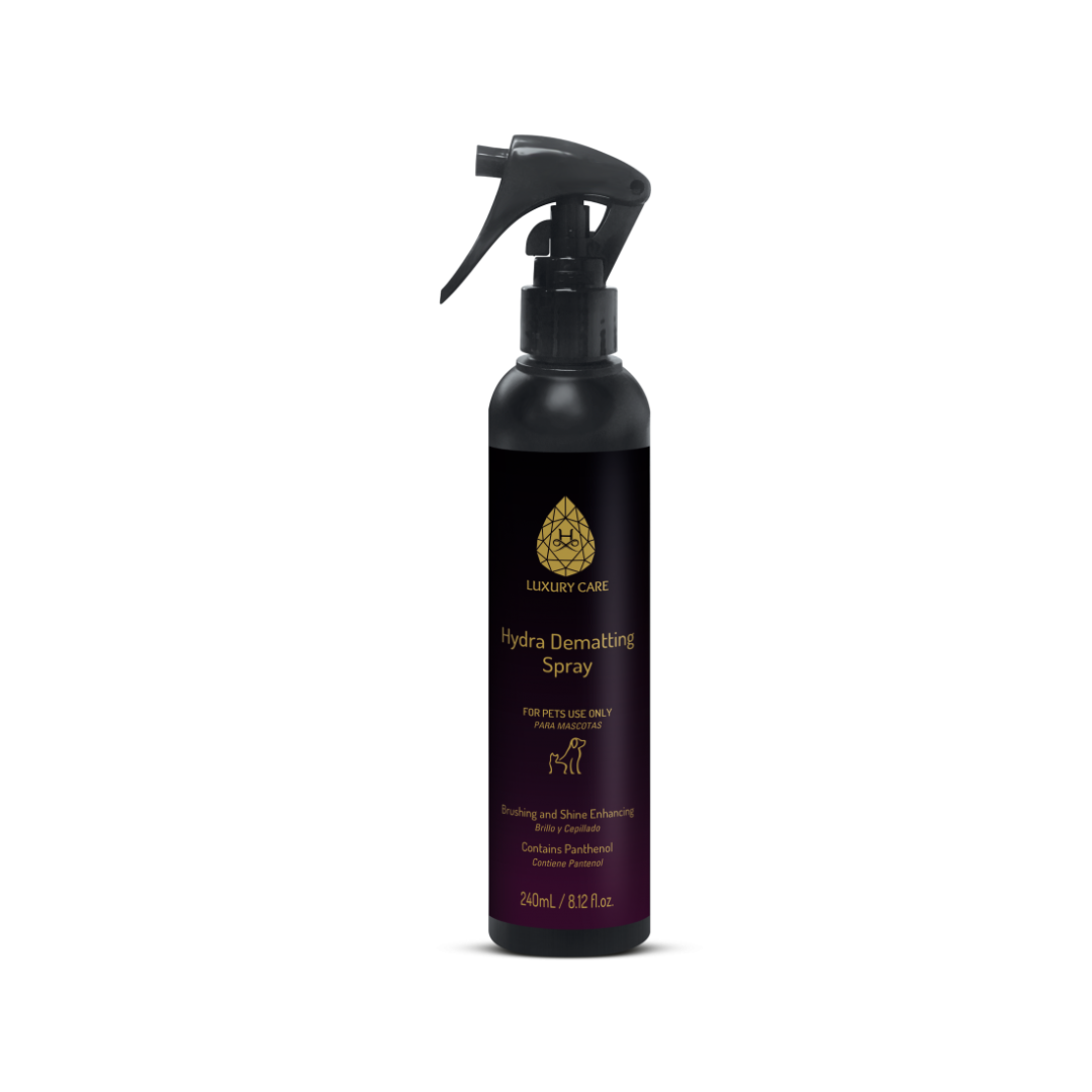 scioglinodi districante, spray districante cani, spray districante gatti, spray snodante pelo animali, spray lucidante pelo cane e gatto, spray anti-crespo cani gatti, spray con D-pantenolo manto lucente, cura del pelo cane e gatto, spray districante cane, spray districante gatto