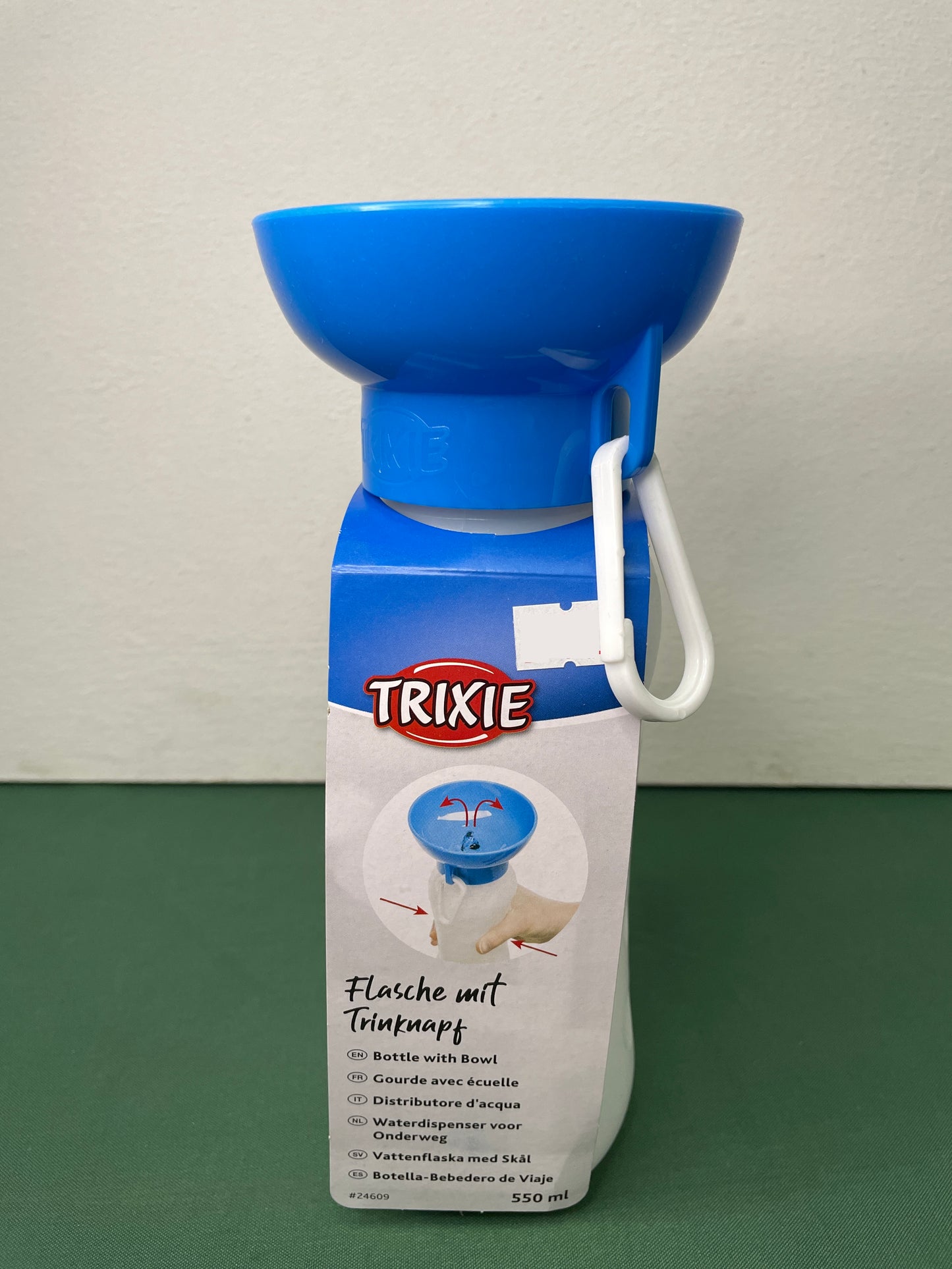Trixie - Bottiglia con Ciotola per l'acqua da viaggio per cani 550ml