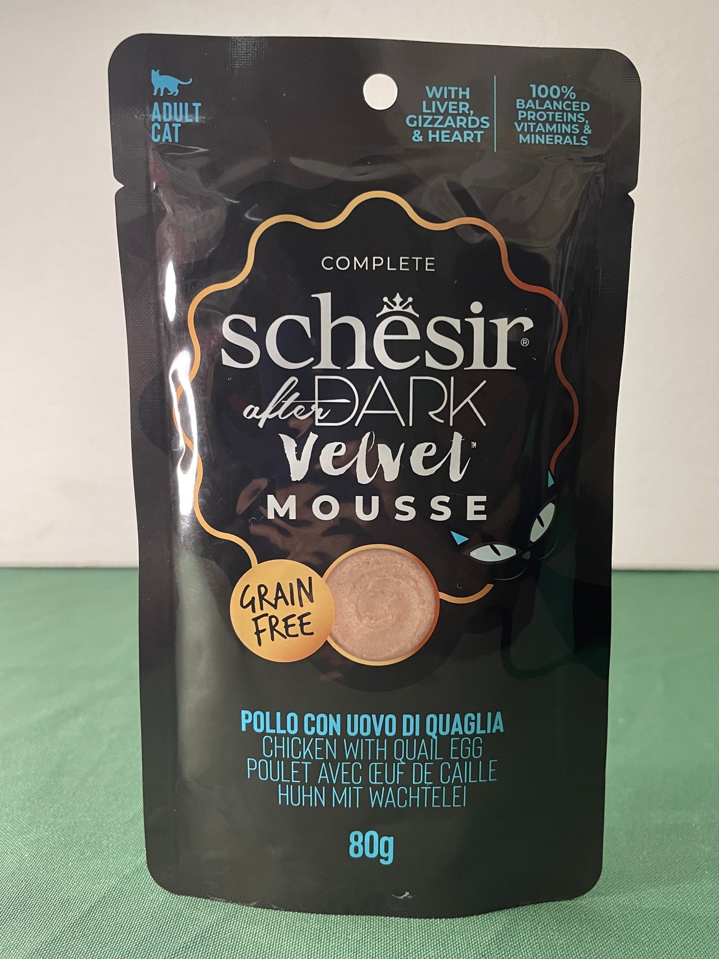 Schesir - Bustine di Umido Completo in Mousse Vellutata Senza Cereali per Gatti Adulti 80g