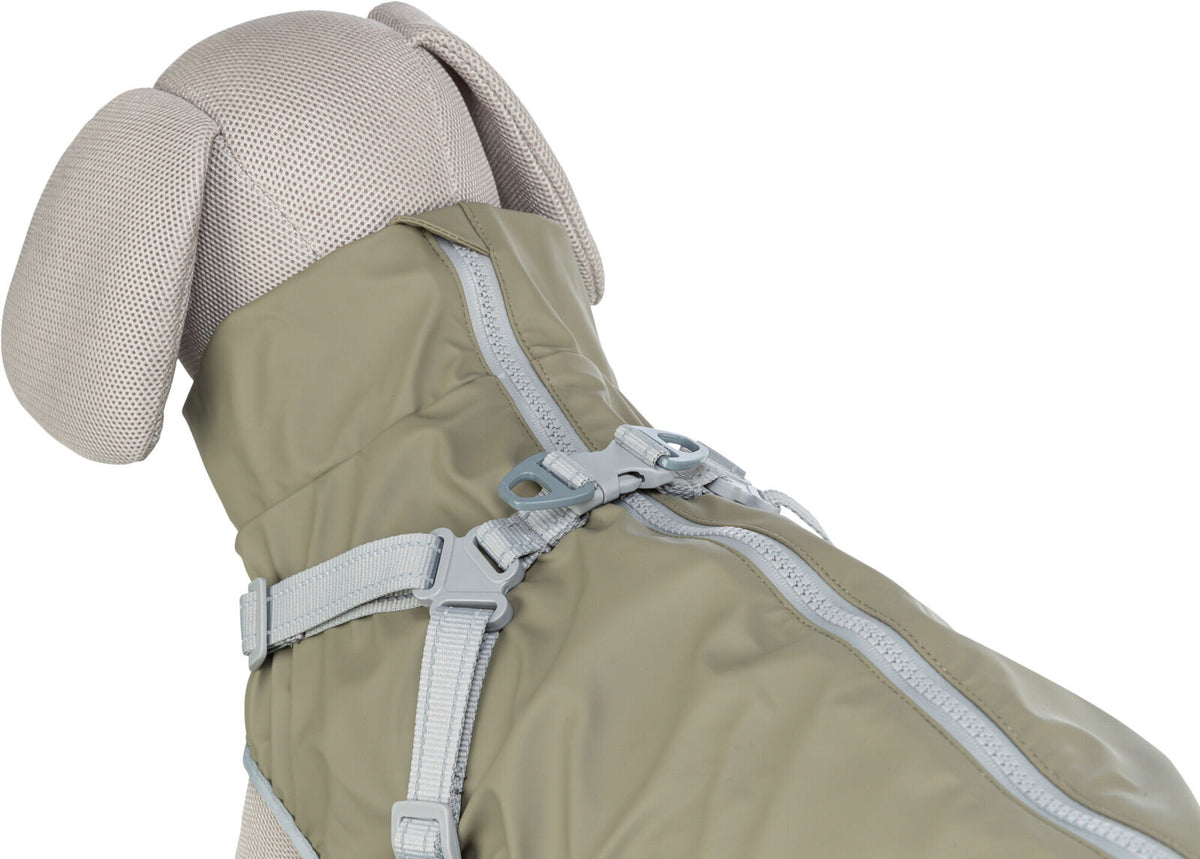 cappottino cane, impermeabile cane, Trixie Pontis Rain, cappottino cane Trixie, cappottino cane con pettorina, Trixie Pontis Rain cane, cappottino impermeabile cane, cappottino pioggia cane, cappottino cane con pettorina integrata, impermeabile cane con pettorina, cappottino cane riflettente, cappotto cane pioggia, abbigliamento cane Trixie, cappottino cane regolabile, giacca impermeabile cane