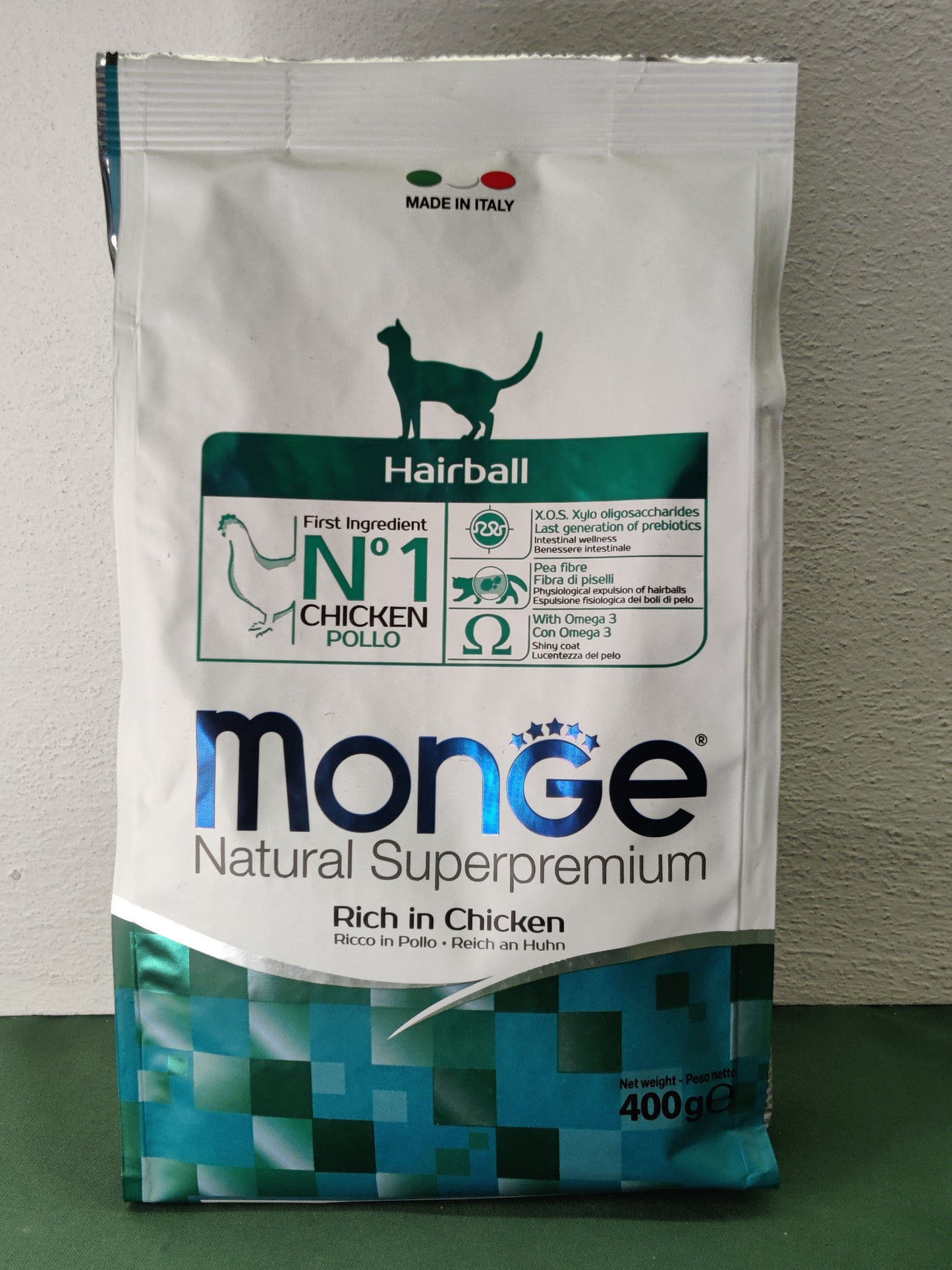Monge - Crocchette per gatti che vivono in casa, con problemi alle vie urinarie o con il bolo del pelo Natural Superpremium Urinary\Hairball\Indoor